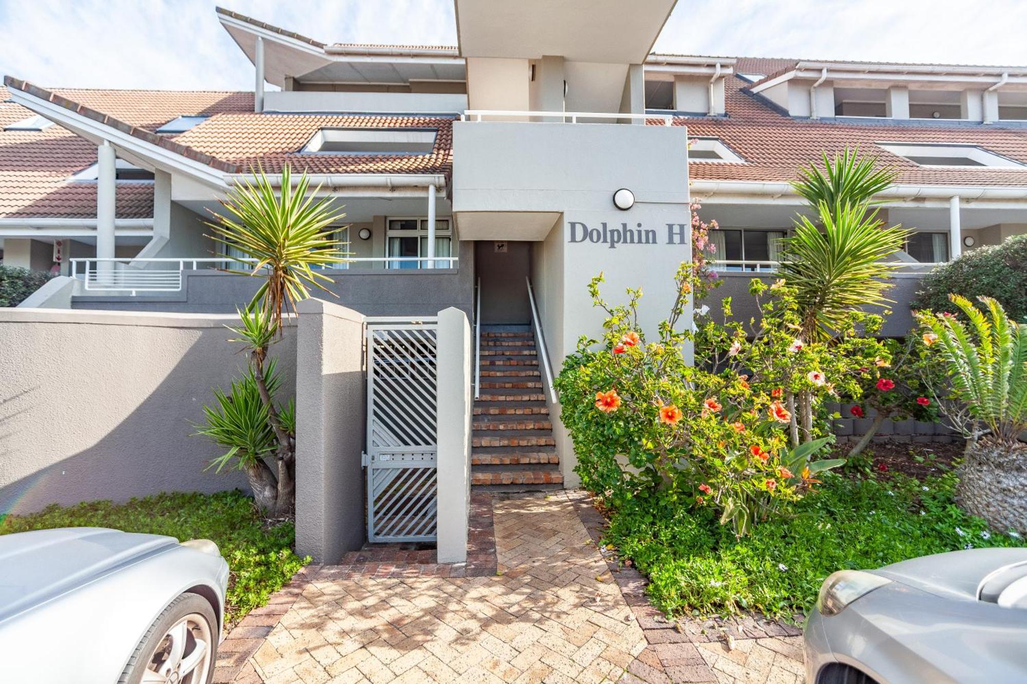 Luxury Private Beachfront 2 Bedroom Dolphin Apartment, Blouberg,